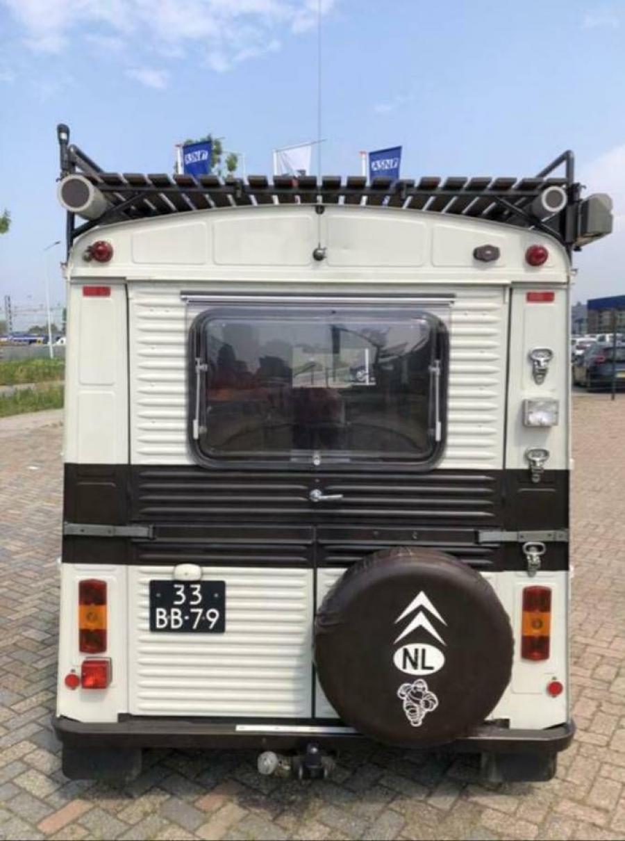  Citroen HY 1600 Camper Van 1977 года  (фото 13 из 23)